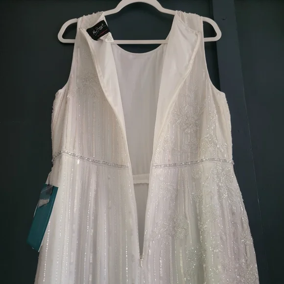 NWT Mac Duggal 70260 White Striped Beaded Floral Embellish Sleeveless Midi Dress - Picture 12 of 16